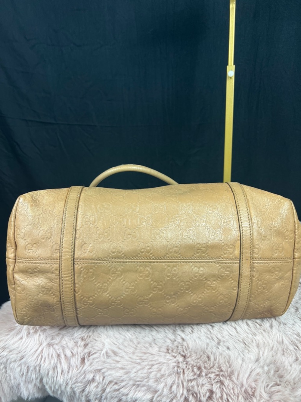 Gucci Beige Monogram Leather Tote Bag - Picture 5 of 11